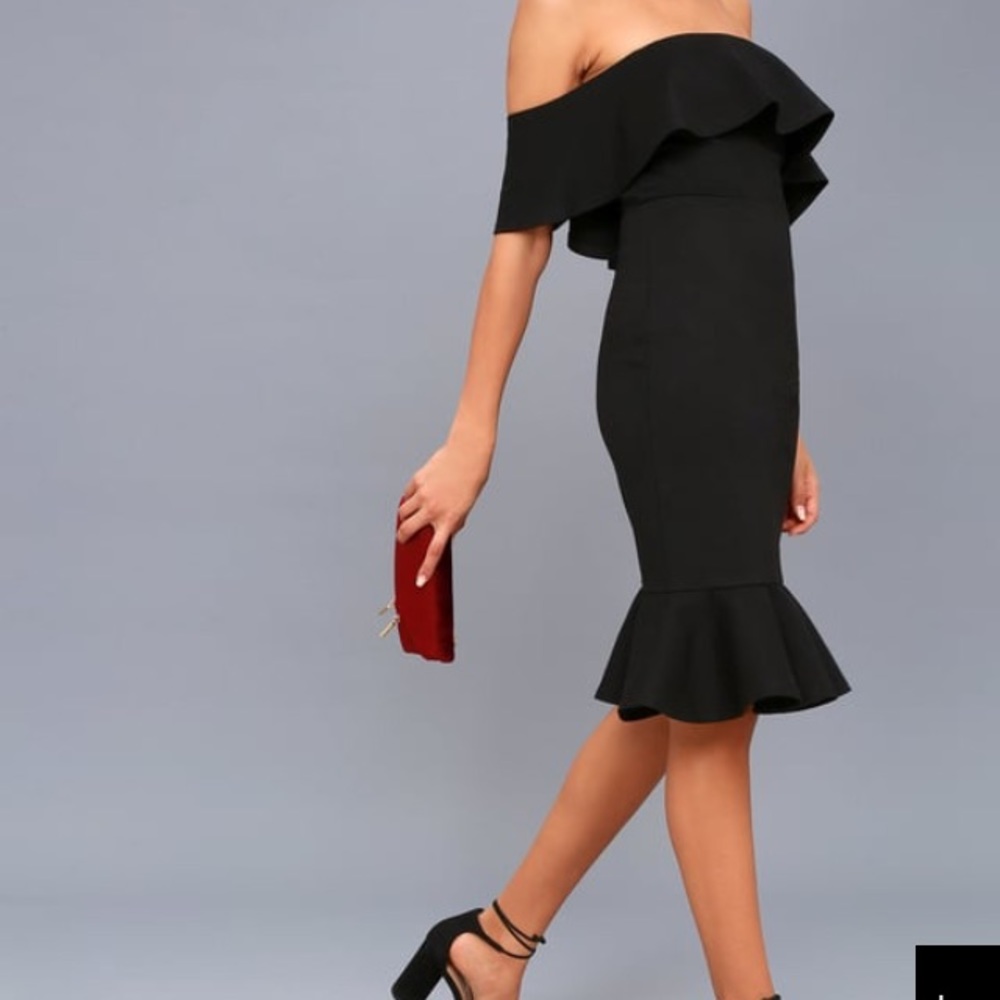 Lulu’s CONFIDENCE BOOST OFF-THE-SHOULDER BODYCON